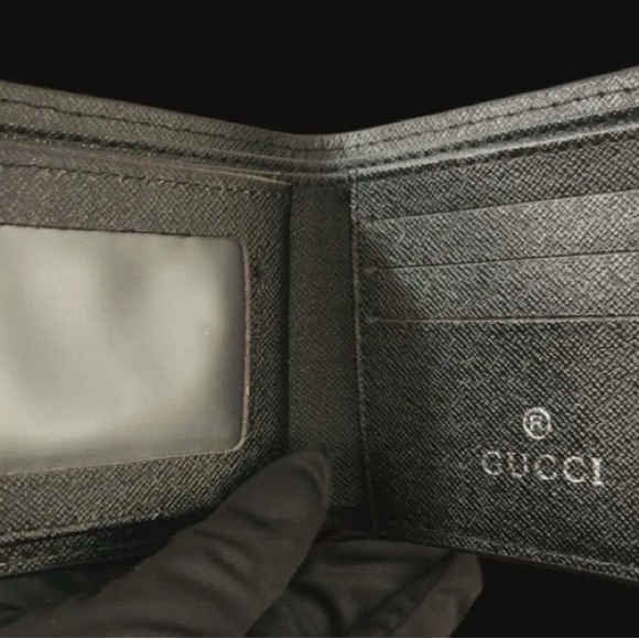 Authentic Gucci Black and Red Snake Wallet with box - Picture 5 of 5